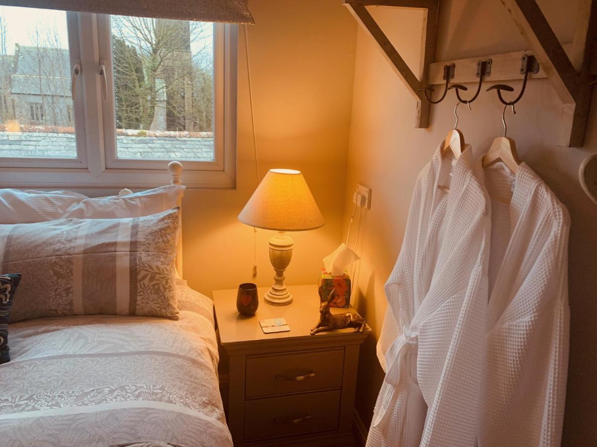 Molesworth Accommodation, Pyworthy, Devon โฮลส์เวิร์ทธี ภายนอก รูปภาพ